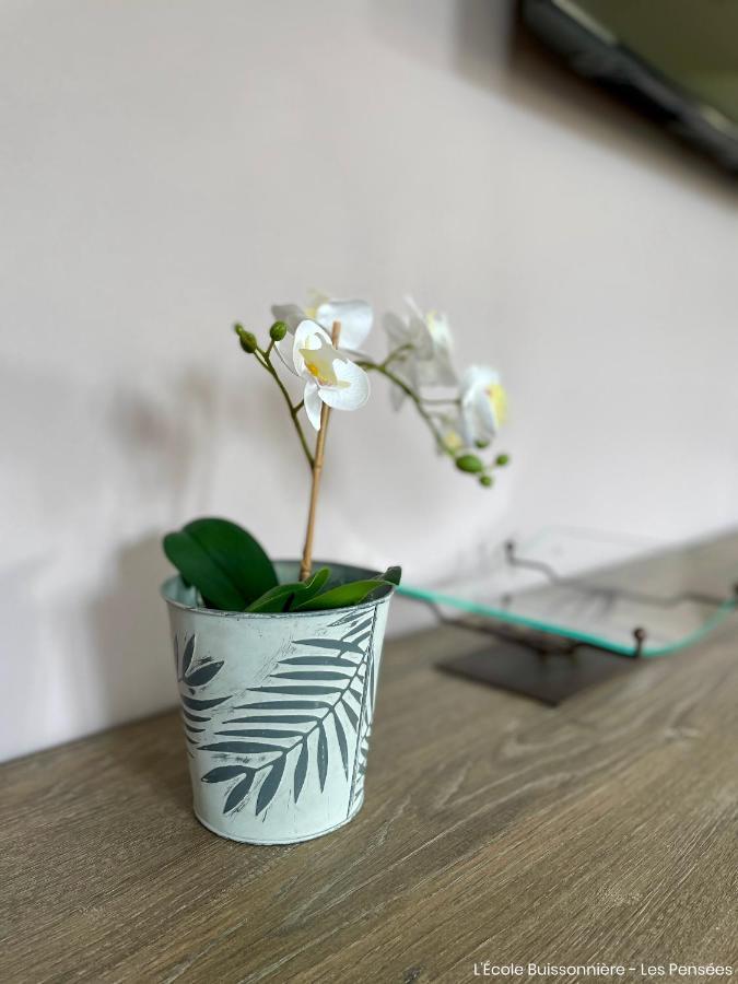 L'Ecole Buissonniere Apartment Saint-Vigor-le-Grand Luaran gambar